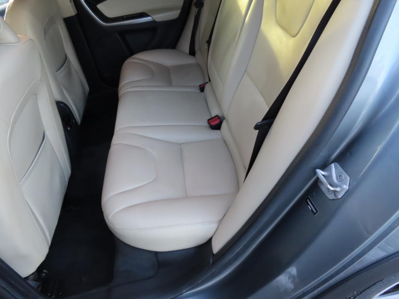 Volvo V60 Cross Country T5 AWD 2017