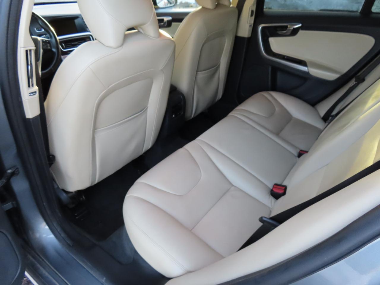 Volvo V60 Cross Country T5 AWD 2017