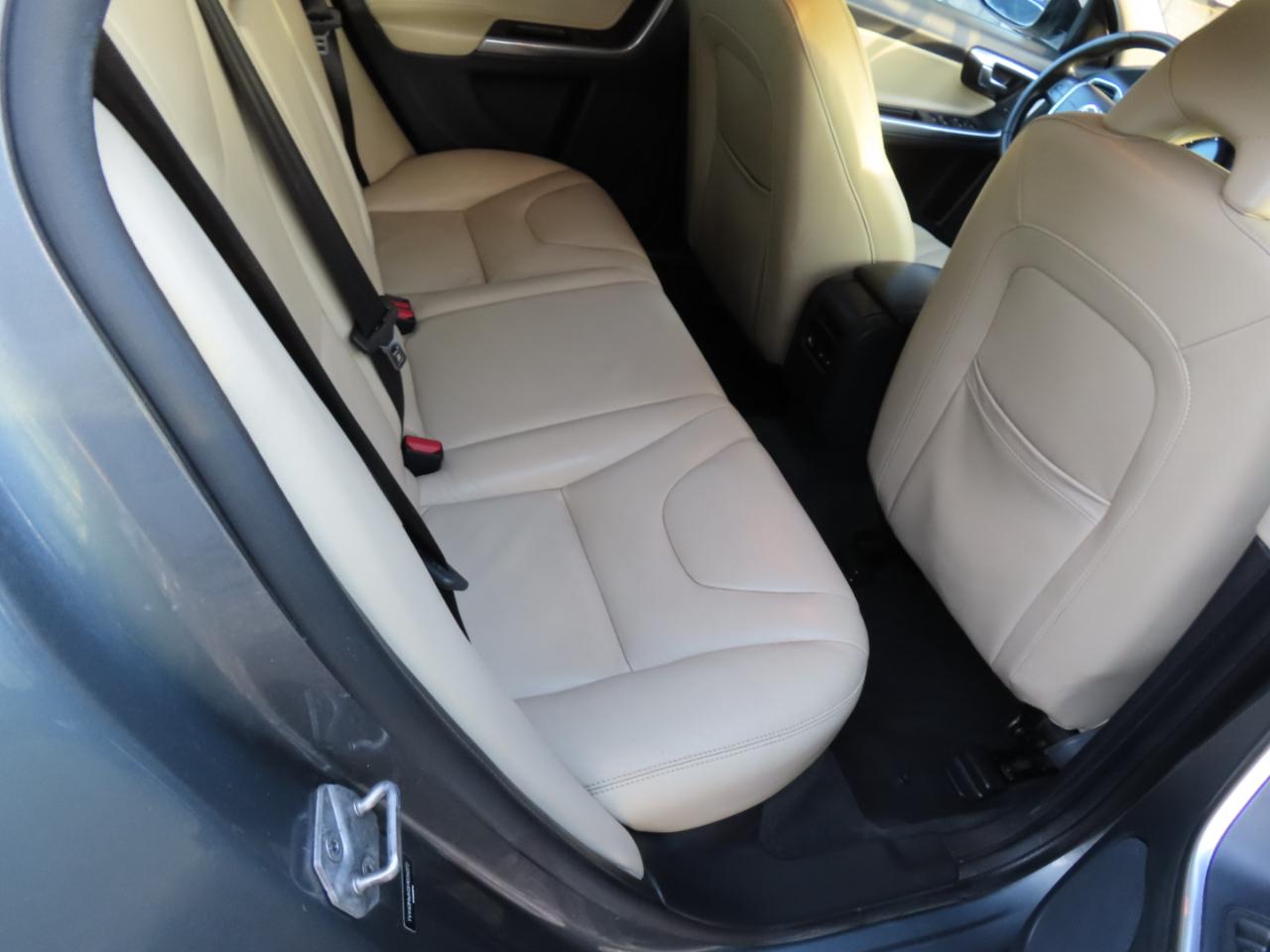 Volvo V60 Cross Country T5 AWD 2017