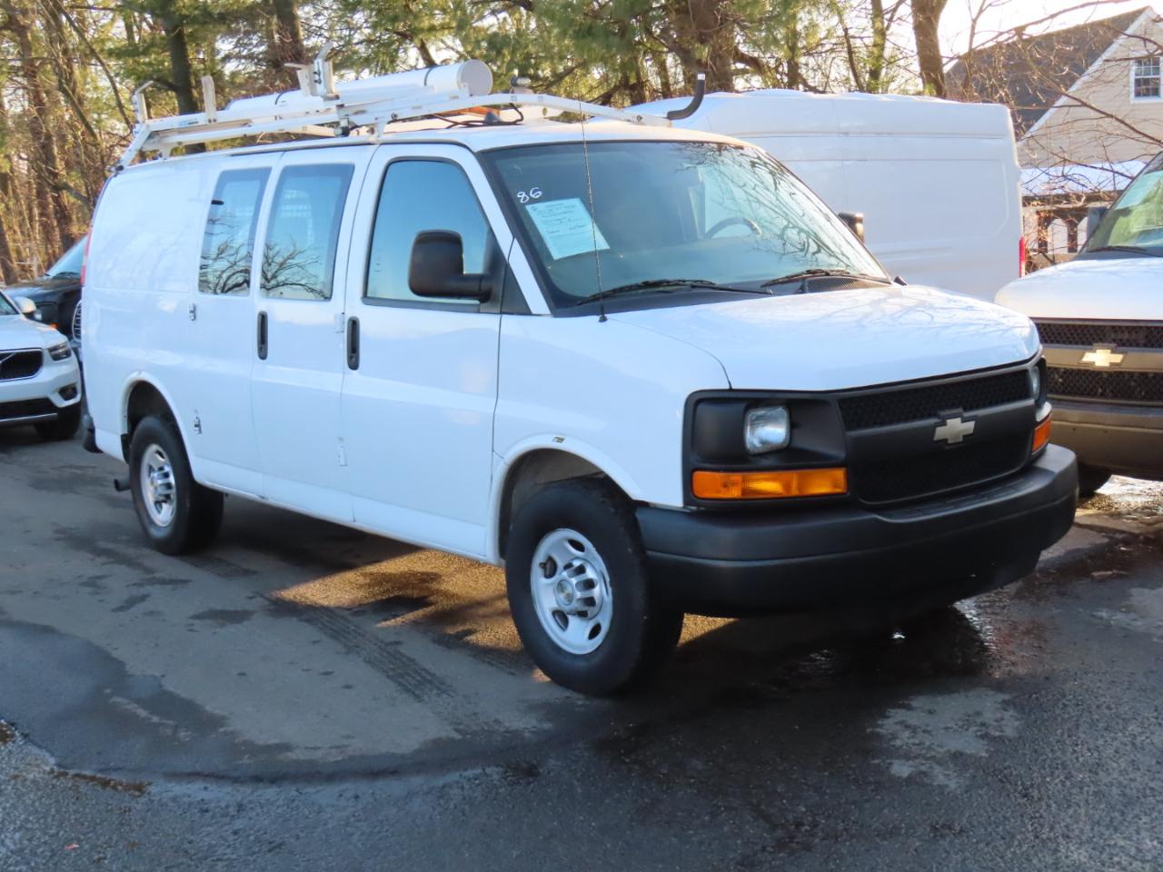 Chevrolet Express Cargo Van RWD 2500 135" 2013