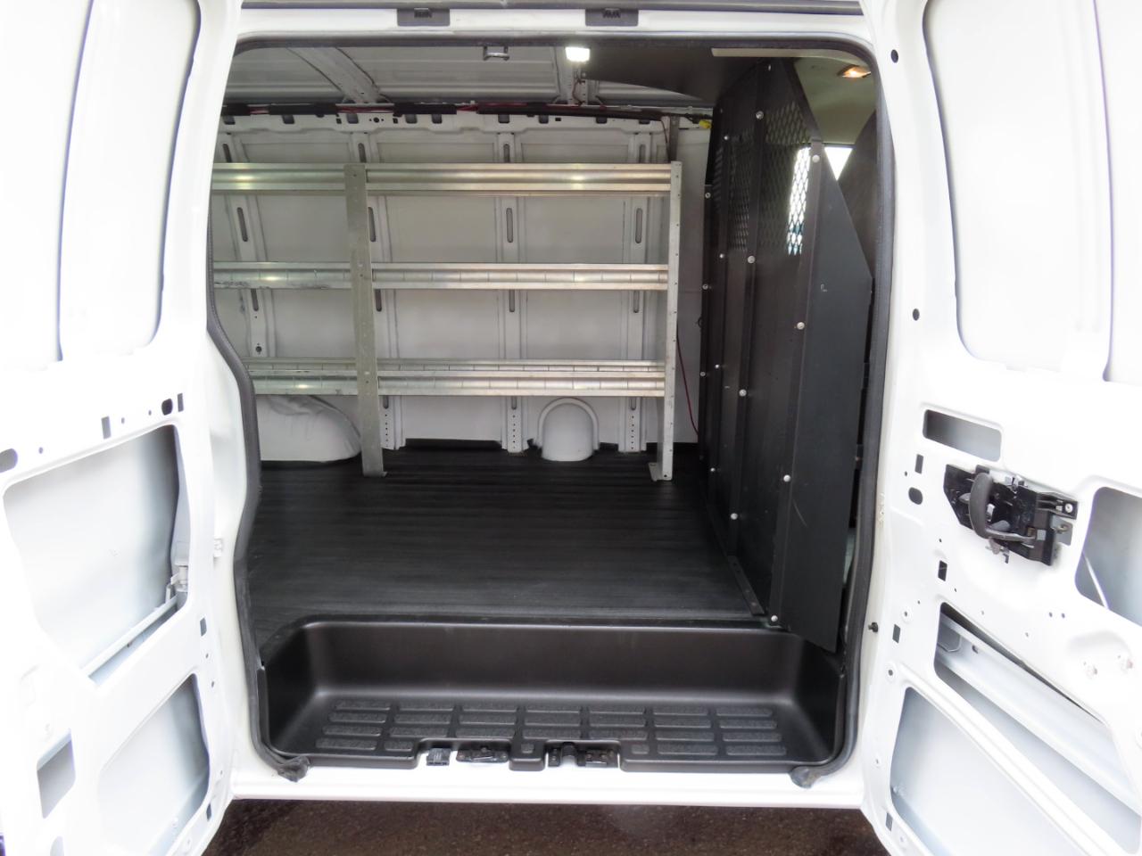Chevrolet Express Cargo Van RWD 1500 135" 2012