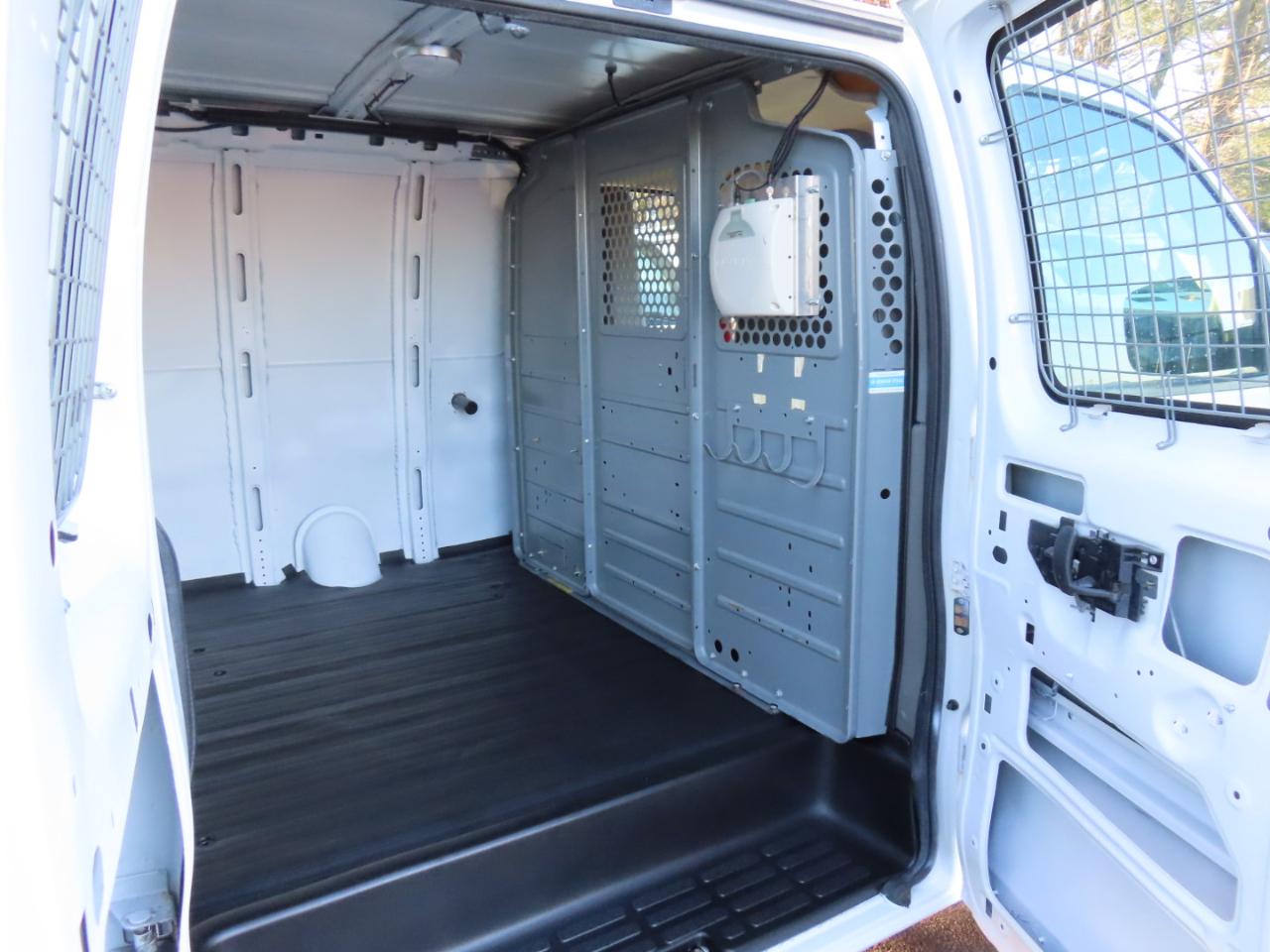 Chevrolet Express Cargo Van 2500 135" WB 2013