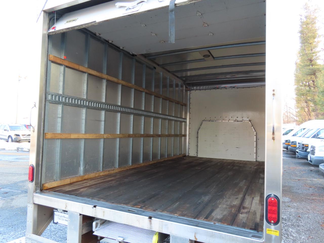 Ford E-Series Cutaway E-350 DRW 176" WB 2017