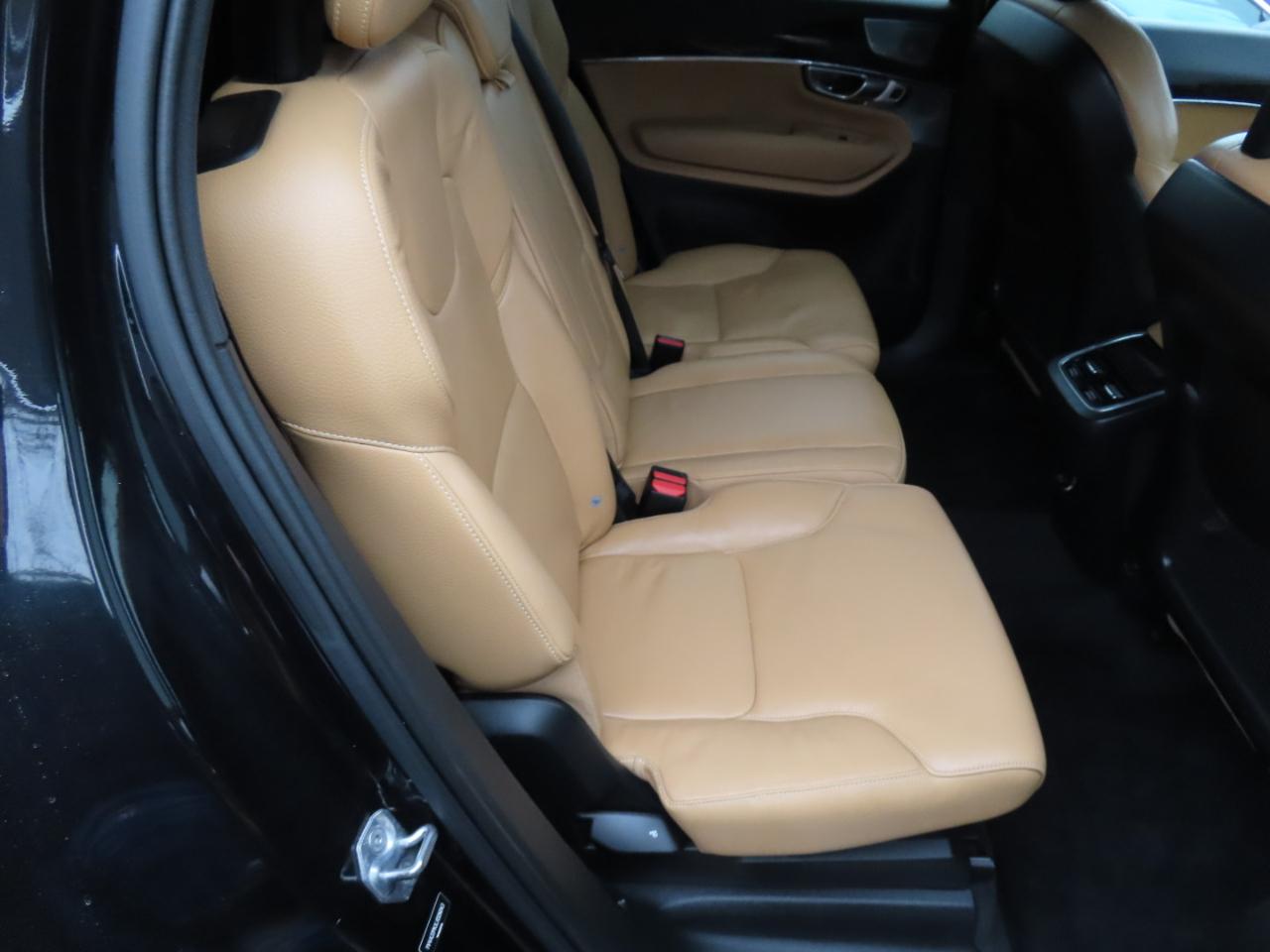 Volvo XC90 T6 AWD 7-Passenger Momentum 2018