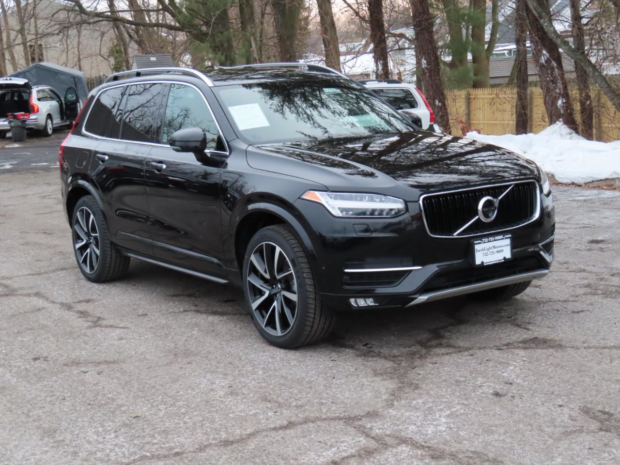 Volvo XC90 T6 AWD 7-Passenger Momentum 2018