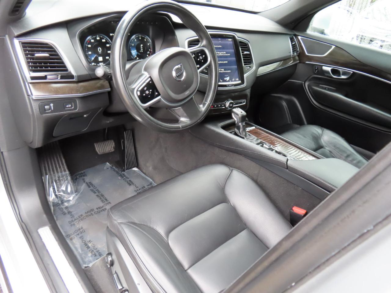 Volvo XC90 T6 AWD 7-Passenger Momentum 2018