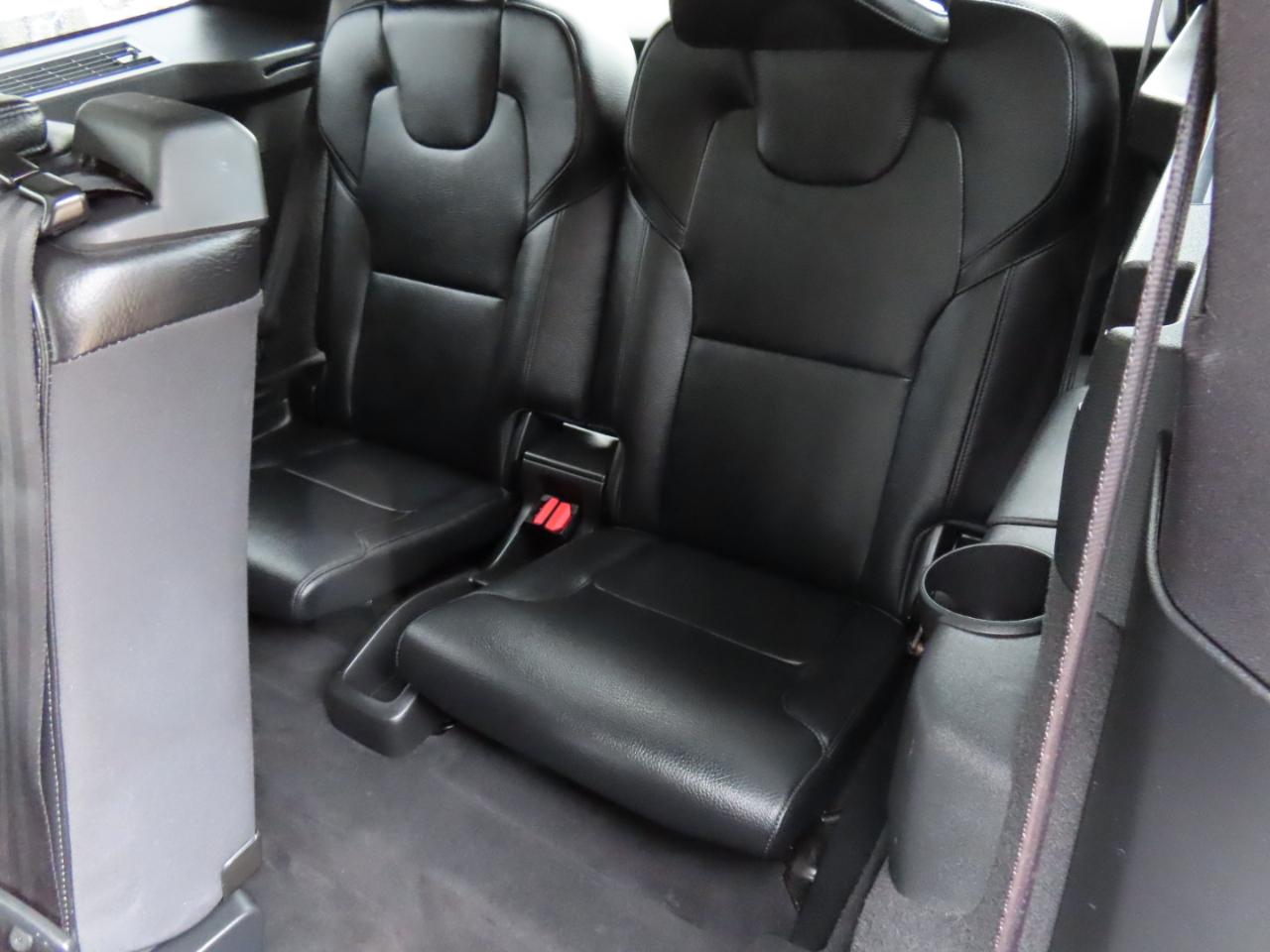 Volvo XC90 T6 AWD 7-Passenger Momentum 2018