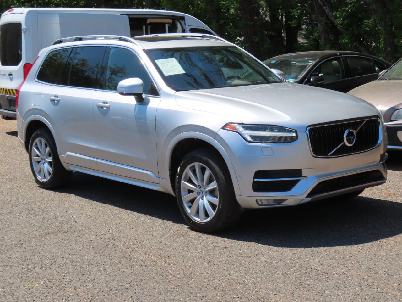 Volvo XC90 T6 AWD 7-Passenger Momentum 2018
