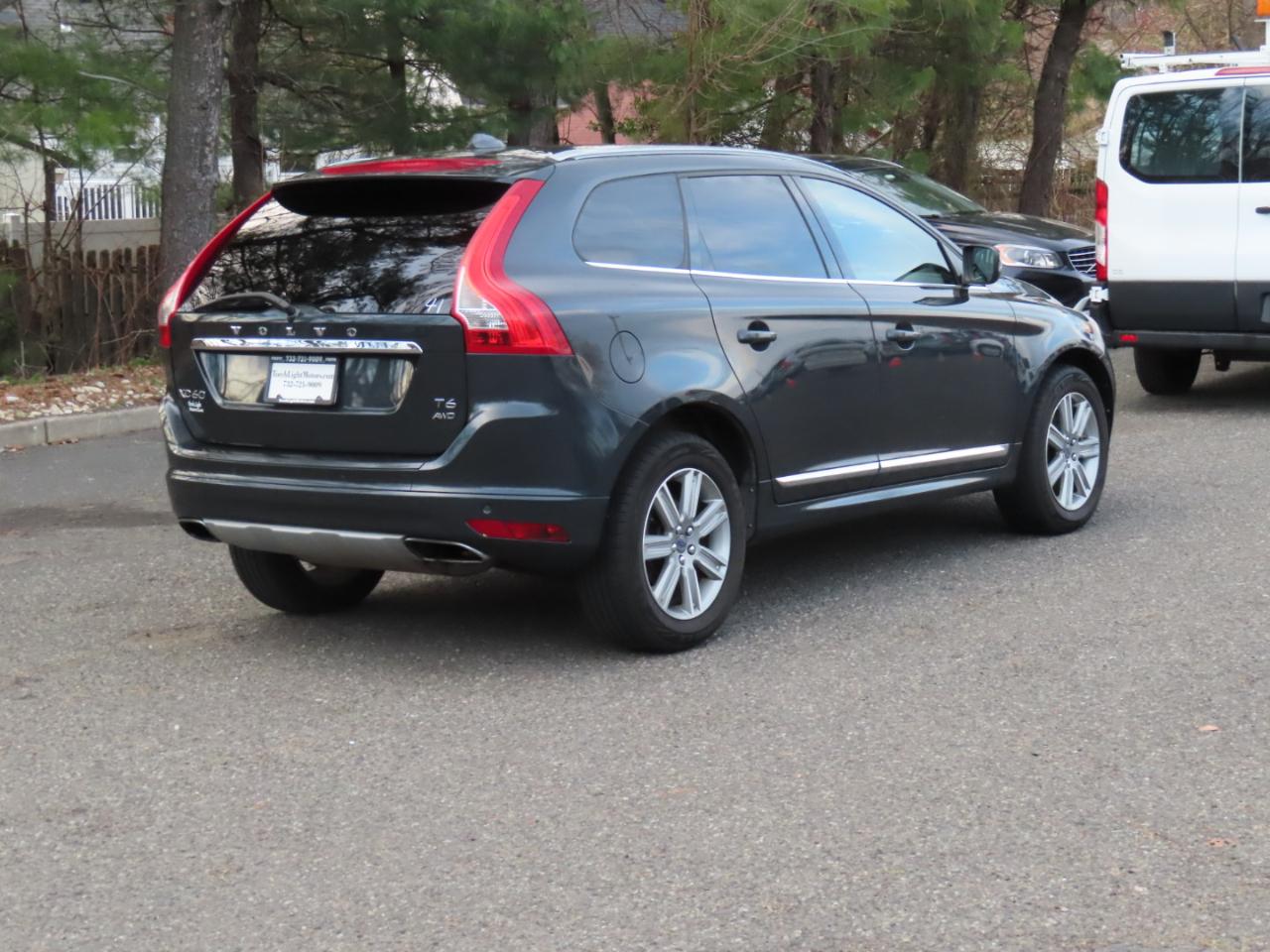 Volvo XC60 AWD 4dr T6 Drive-E 2016