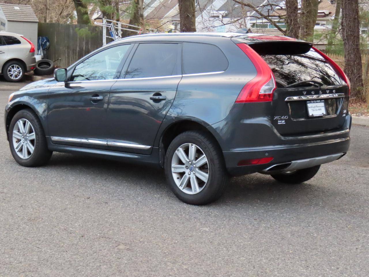Volvo XC60 AWD 4dr T6 Drive-E 2016