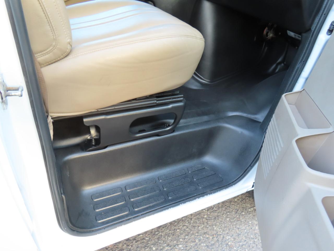 Chevrolet Express Cargo Van RWD 3500 135" 2022