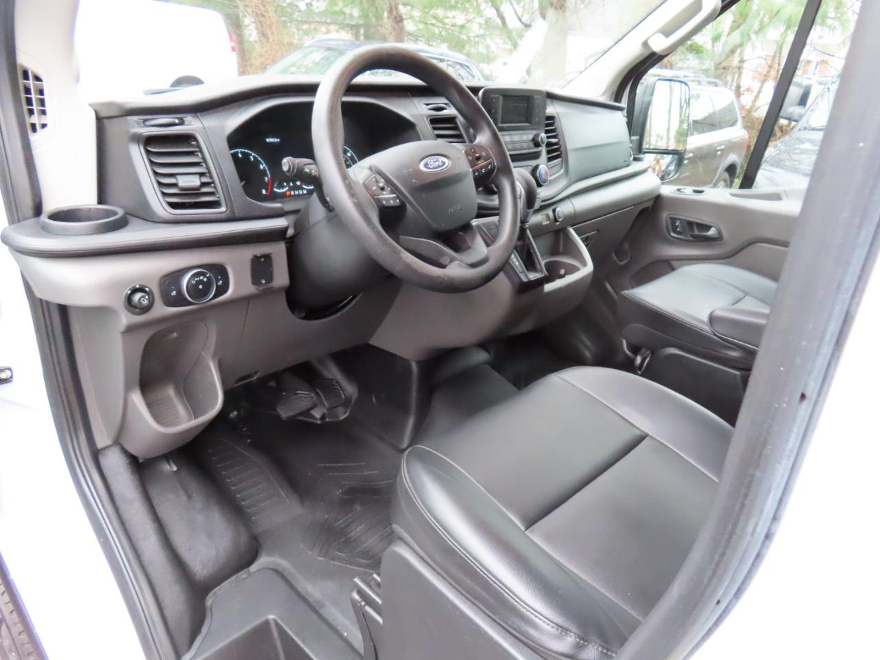 Ford Transit Cargo Van T-250 130" Med Rf 9070 GVWR RWD 2020