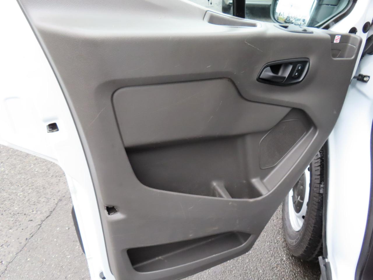 Ford Transit Cargo Van T-250 130" Med Rf 9070 GVWR RWD 2020