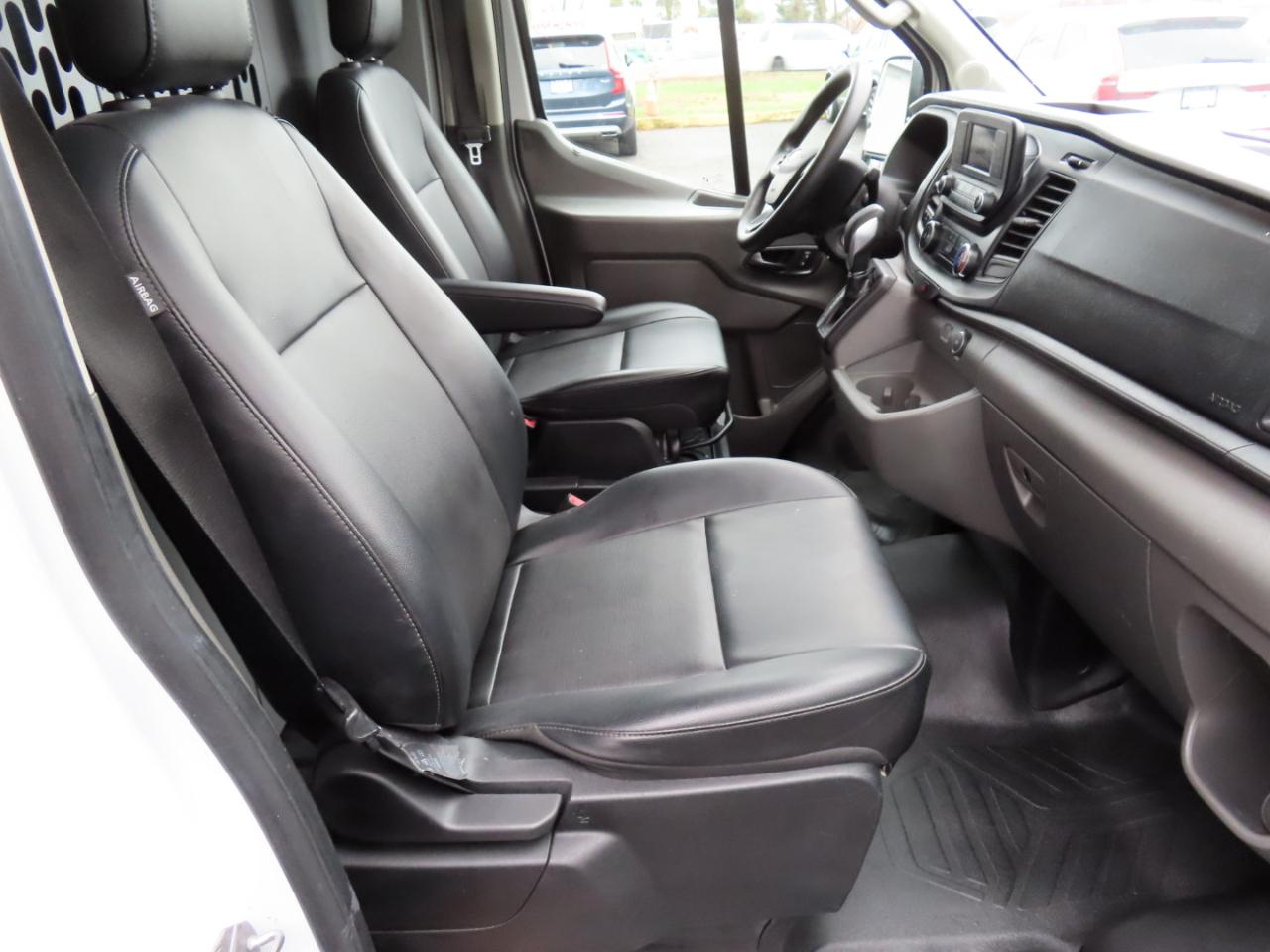 Ford Transit Cargo Van T-250 130" Med Rf 9070 GVWR RWD 2020