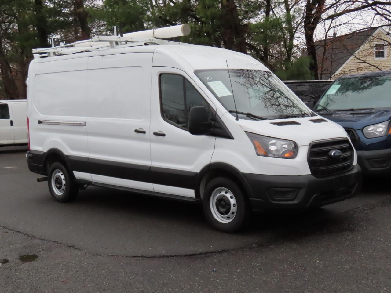Ford Transit Cargo Van T-250 130" Med Rf 9070 GVWR RWD 2020