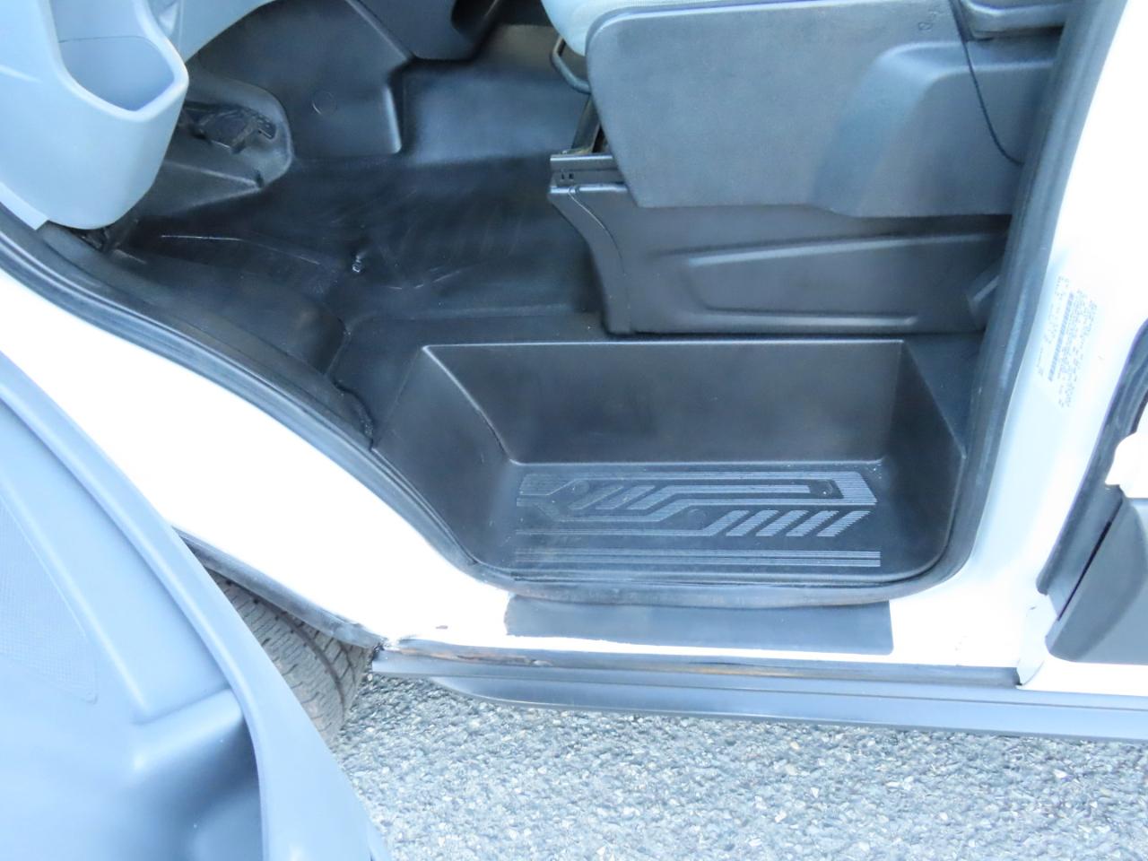 Ford Transit Cargo Van T-150 130" Low Rf 8600 GVWR Sliding RH Dr 2015