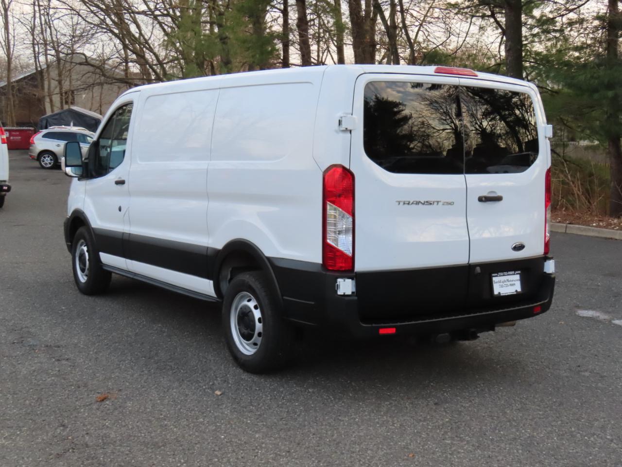 Ford Transit Cargo Van T-250 130" Low Rf 9070 GVWR RWD 2020