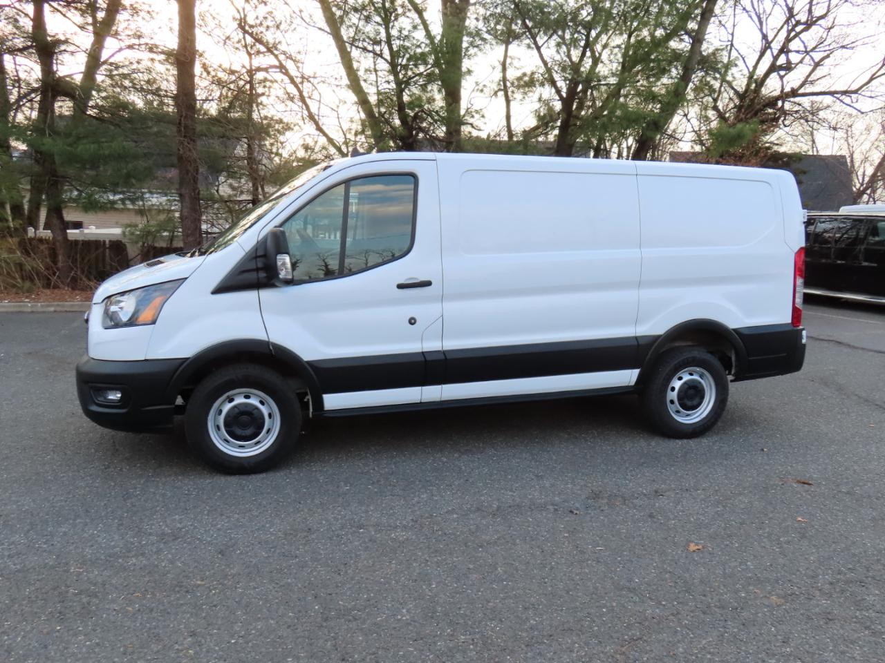 Ford Transit Cargo Van T-250 130" Low Rf 9070 GVWR RWD 2020