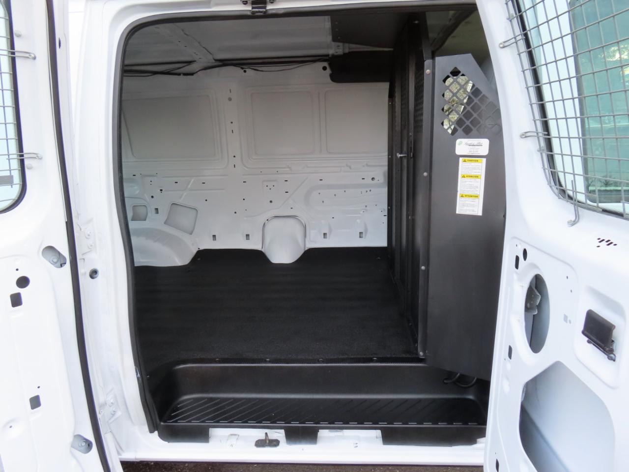 Ford Econoline Cargo Van E-150 Commercial 2014