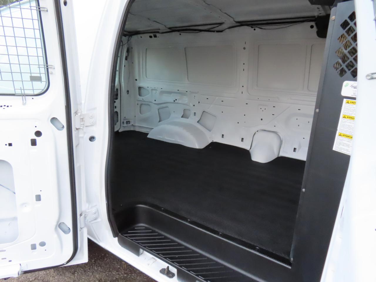 Ford Econoline Cargo Van E-150 Commercial 2014