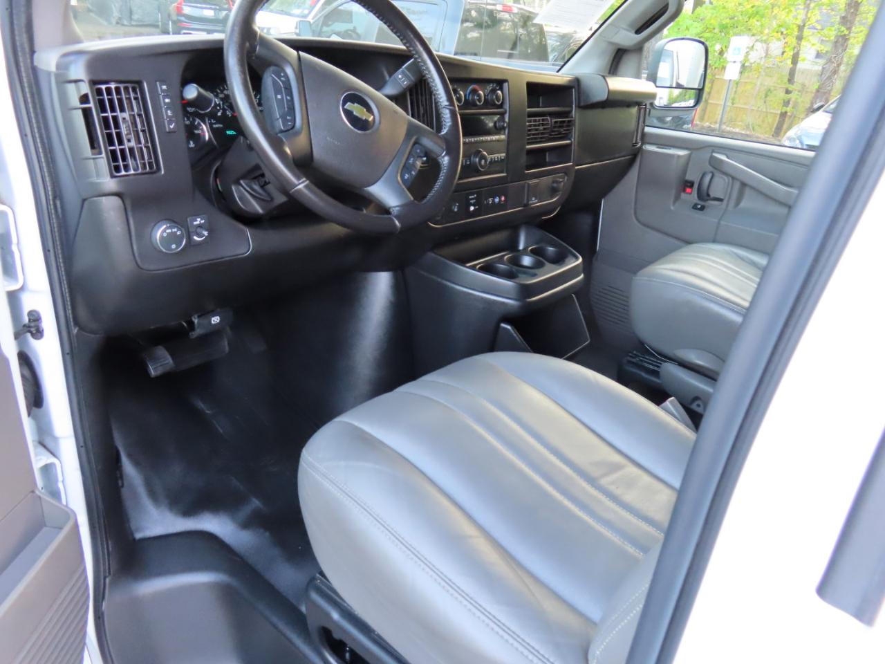 Chevrolet Express Cargo Van  2023