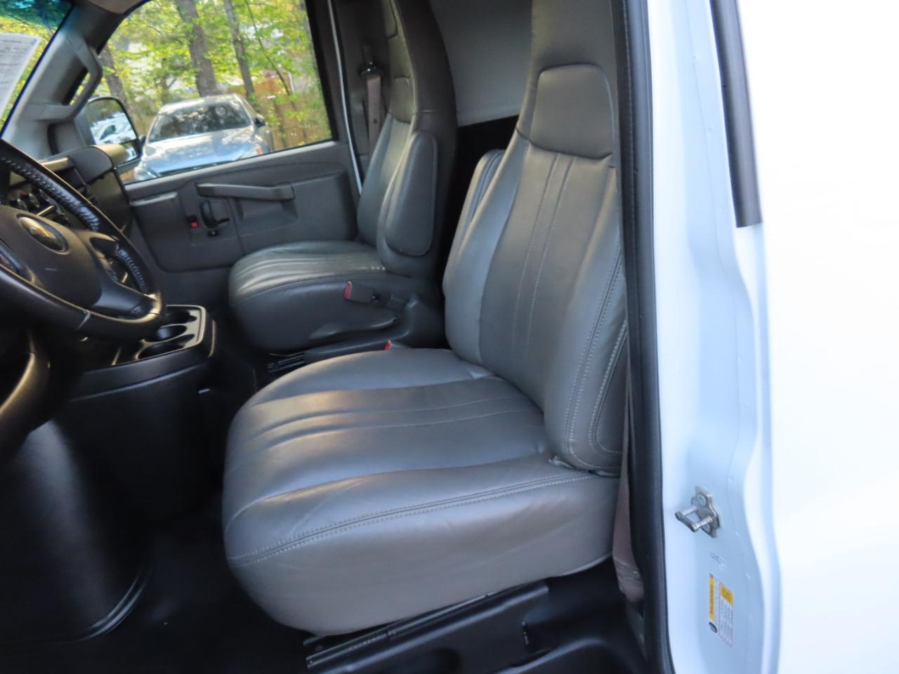 Chevrolet Express Cargo Van  2023