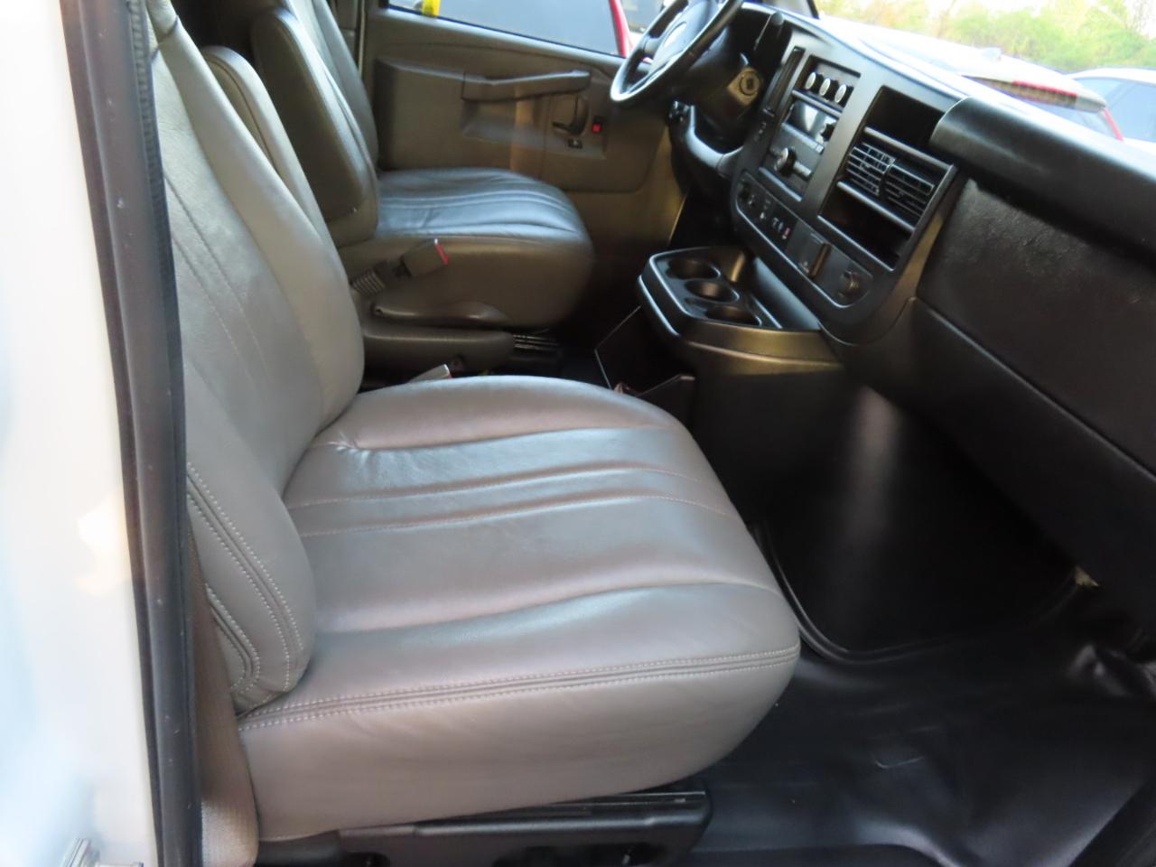 Chevrolet Express Cargo Van  2023