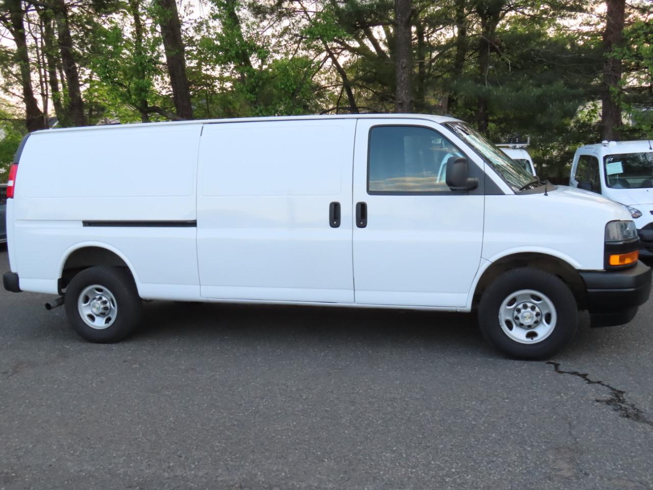 Chevrolet Express Cargo Van  2023