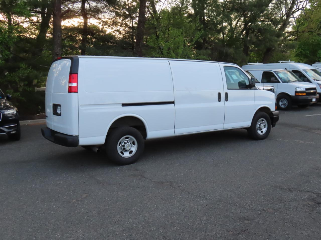 Chevrolet Express Cargo Van  2023