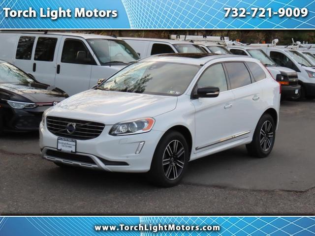 White 2017 Volvo XC60 T5 Dynamic AWD SUV / Crossover All-Wheel Drive Automatic