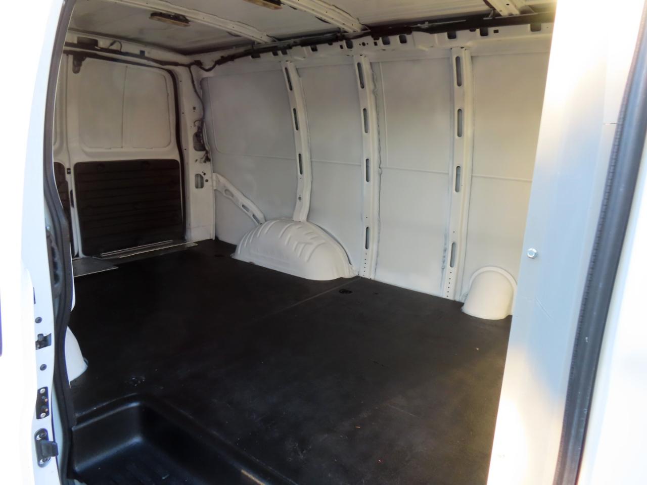 Chevrolet Express Cargo Van RWD 3500 135" 2019