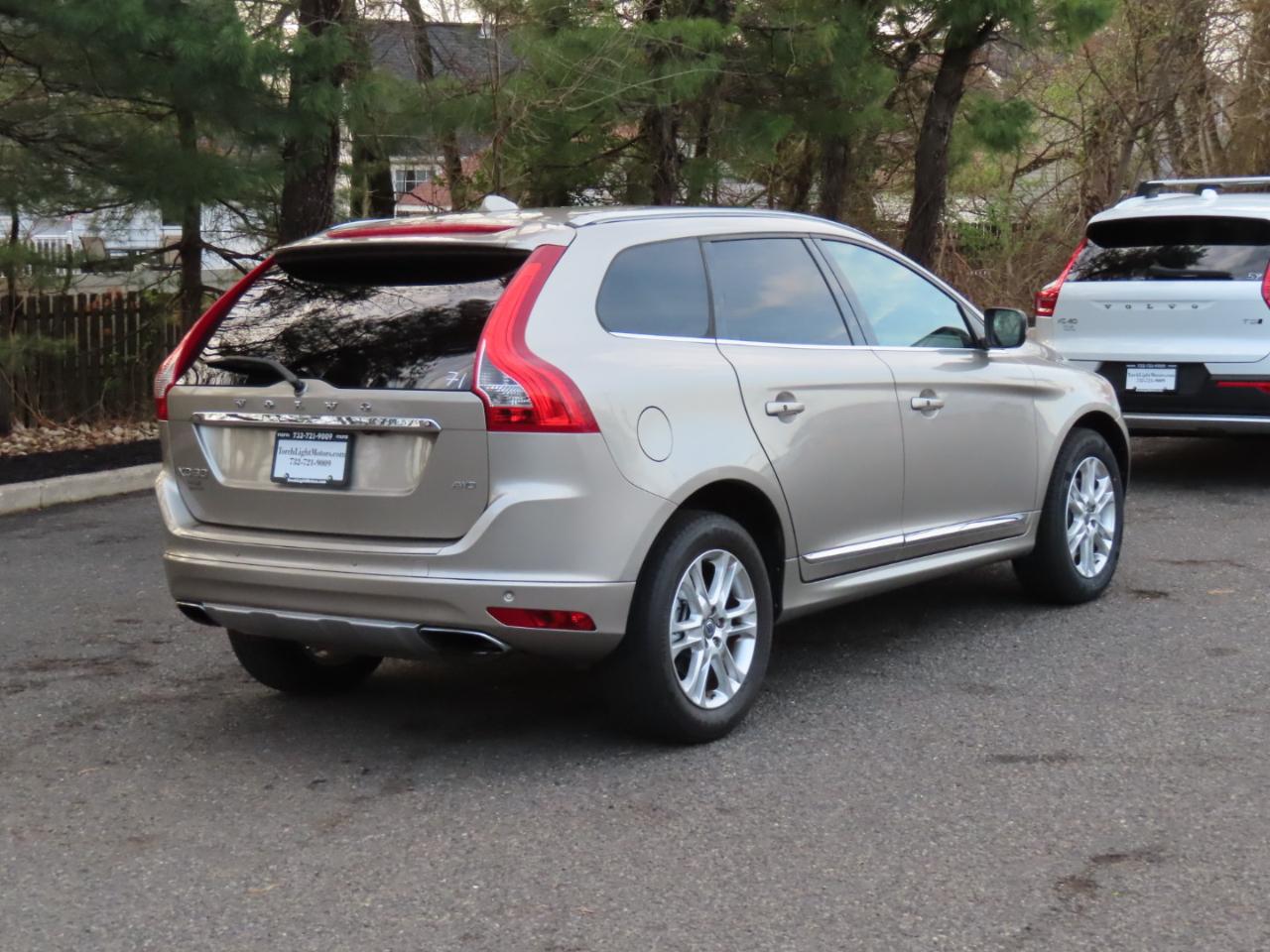 Volvo XC60 AWD 4dr 3.2L 2014