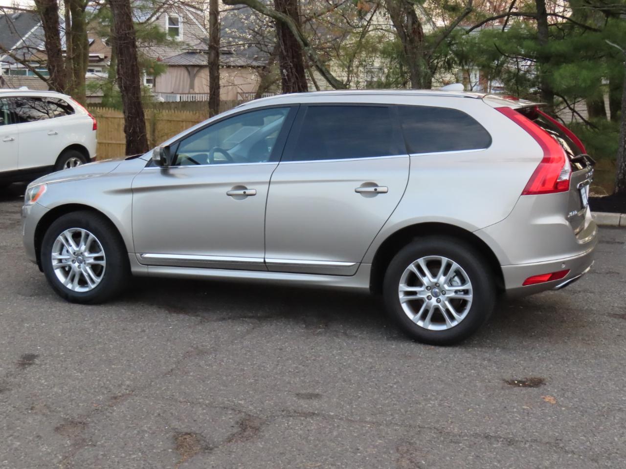 Volvo XC60 AWD 4dr 3.2L 2014