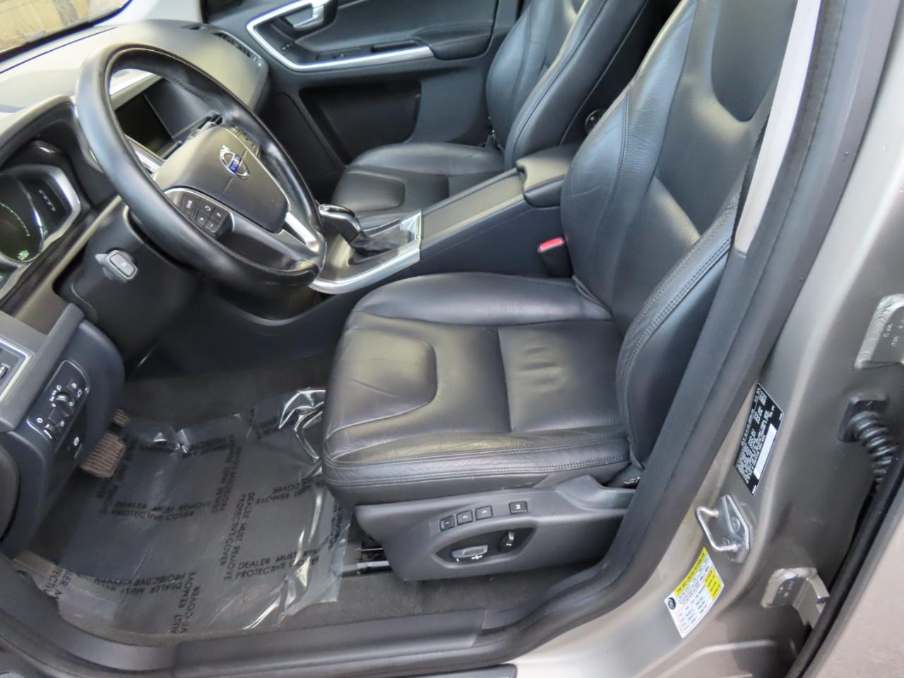 Volvo XC60 AWD 4dr 3.2L 2014