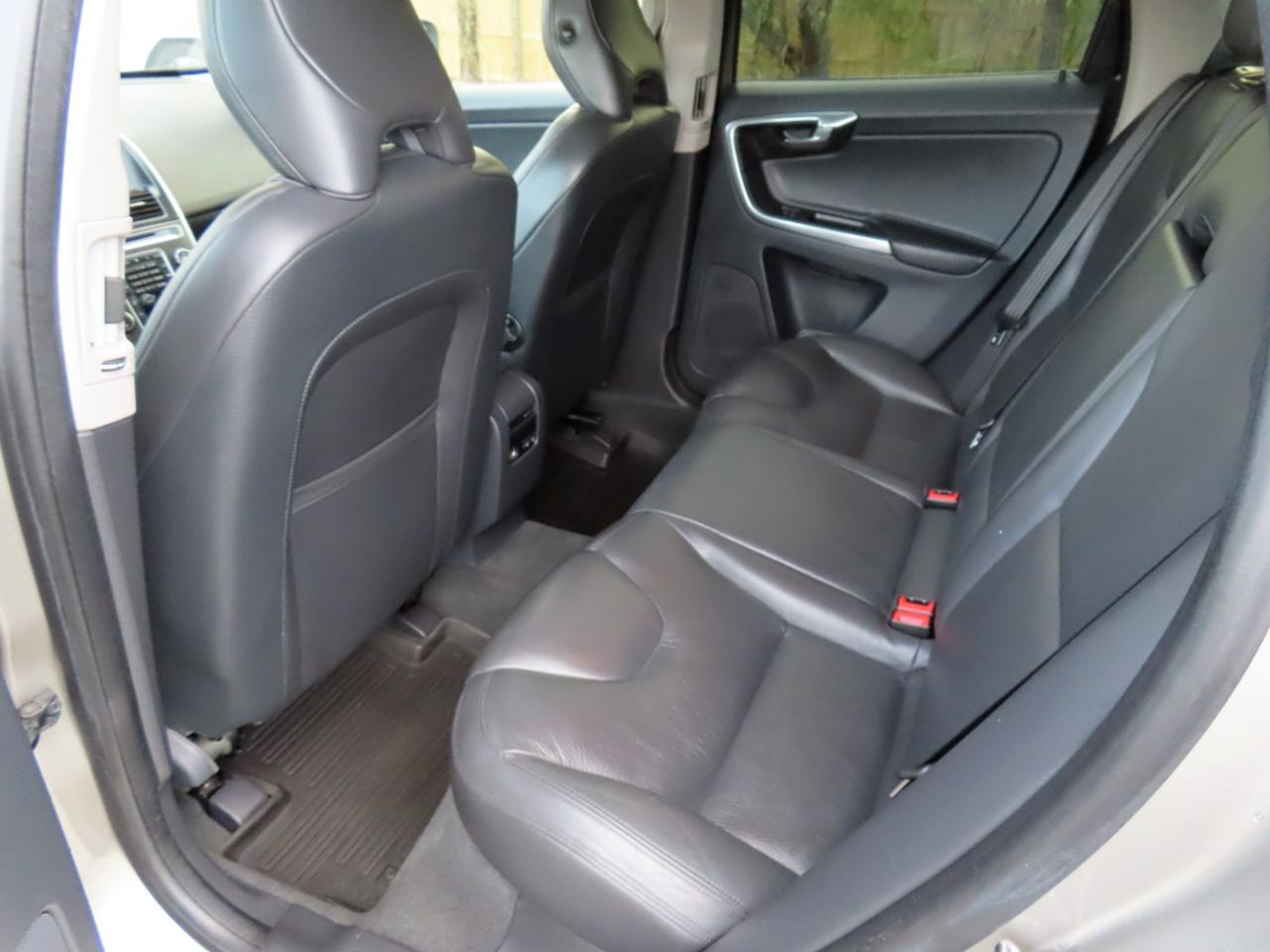 Volvo XC60 AWD 4dr 3.2L 2014