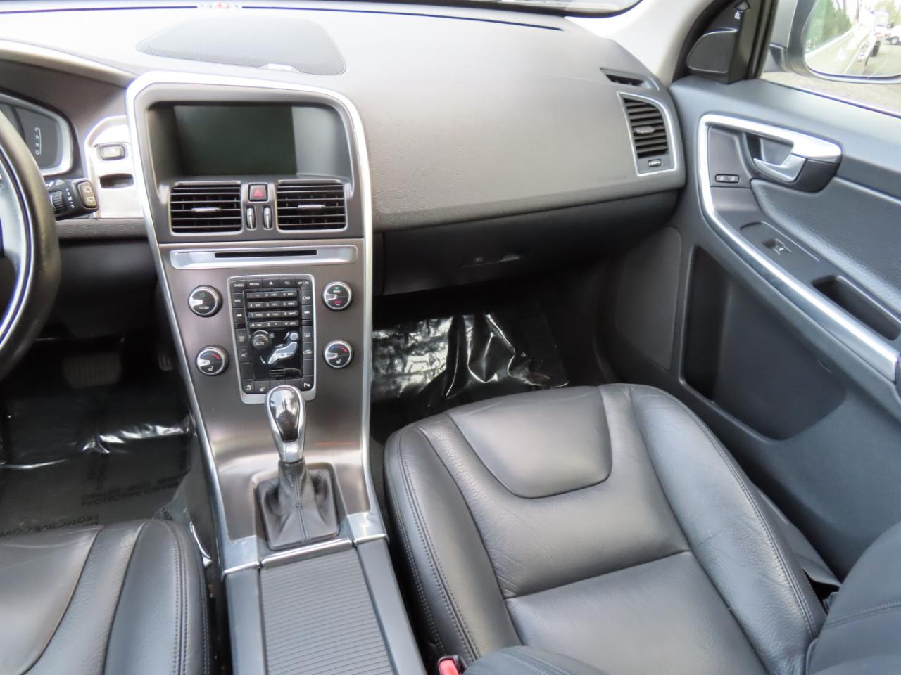 Volvo XC60 AWD 4dr 3.2L 2014