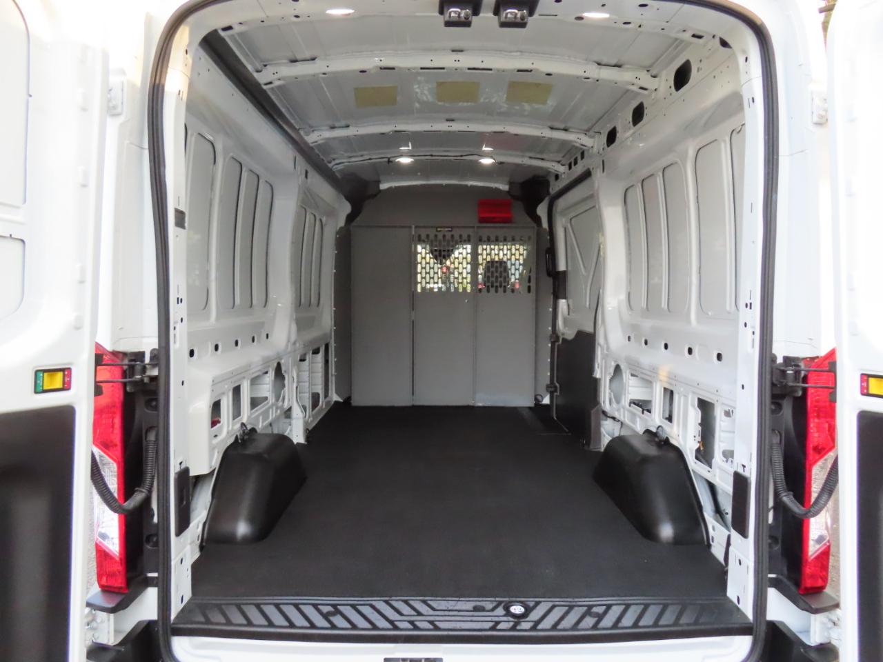 Ford Transit Van T-250 148" Med Rf 9000 GVWR Sliding RH Dr 2019