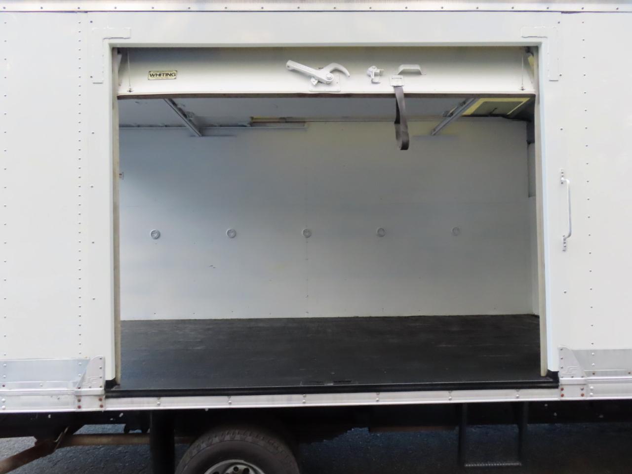 Chevrolet Express Commercial Cutaway 3500 Van 177" 2022