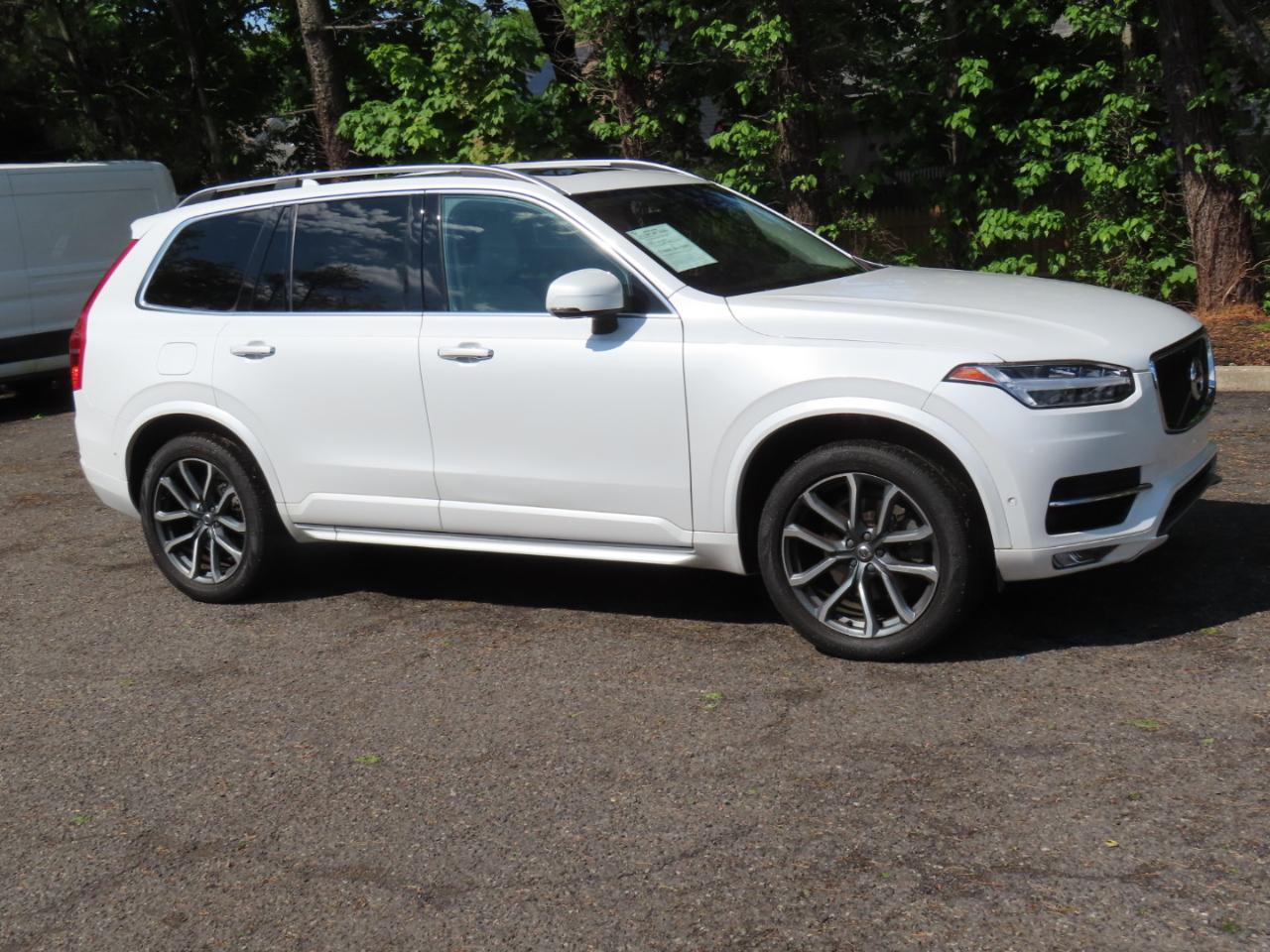 Volvo XC90 T6 AWD 7-Passenger Momentum 2018