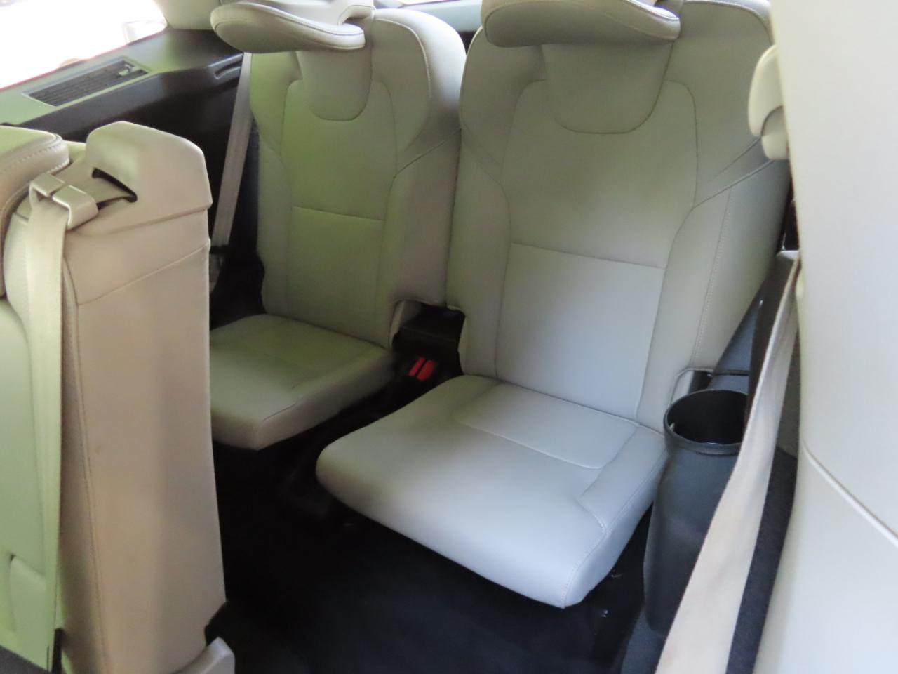 Volvo XC90 T6 AWD 7-Passenger Momentum 2018