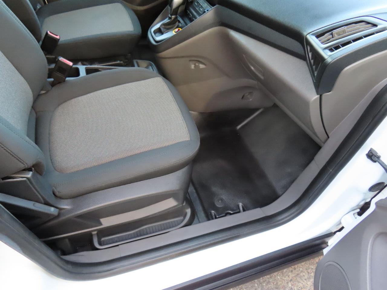 Ford Transit Connect Van XL LWB w/Rear Symmetrical Doors 2020