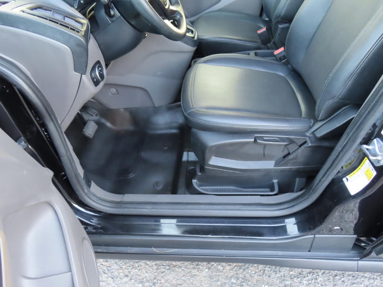 Ford Transit Connect Van XL LWB w/Rear Symmetrical Doors 2021