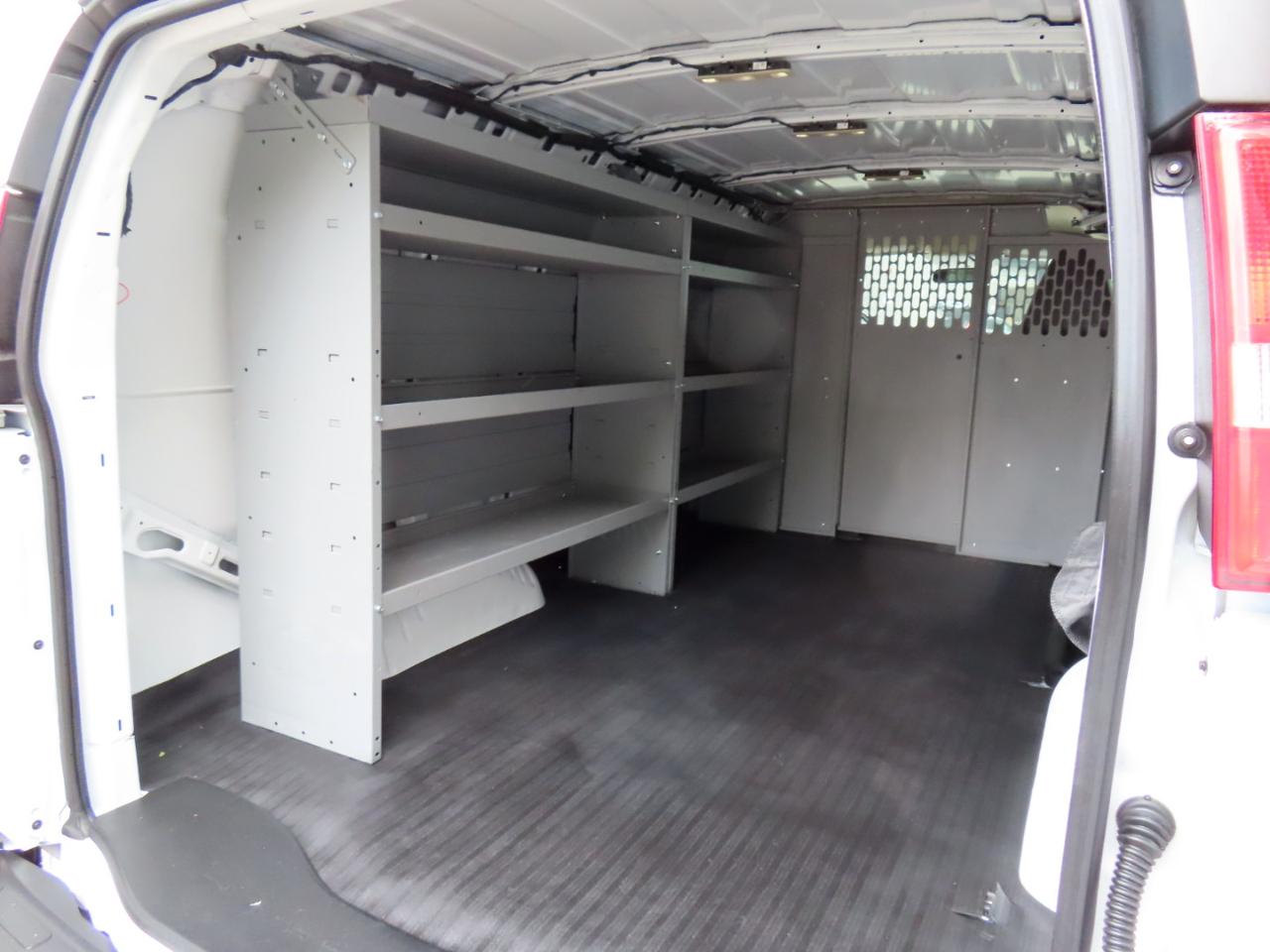 Chevrolet Express Cargo Van RWD 2500 135" 2022