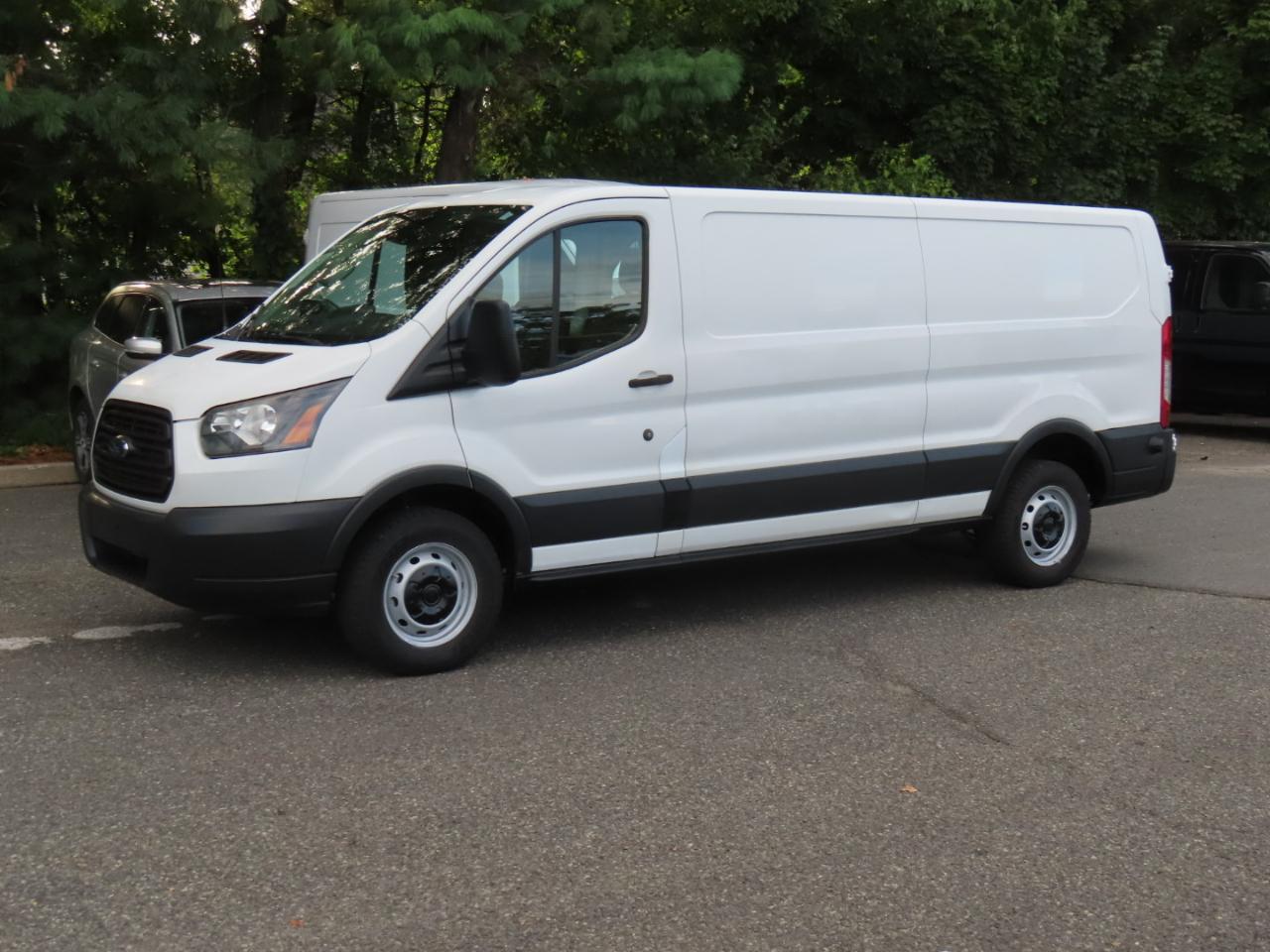 Ford Transit Van T-150 148" Low Rf 8600 GVWR Swing-Out RH Dr 2017