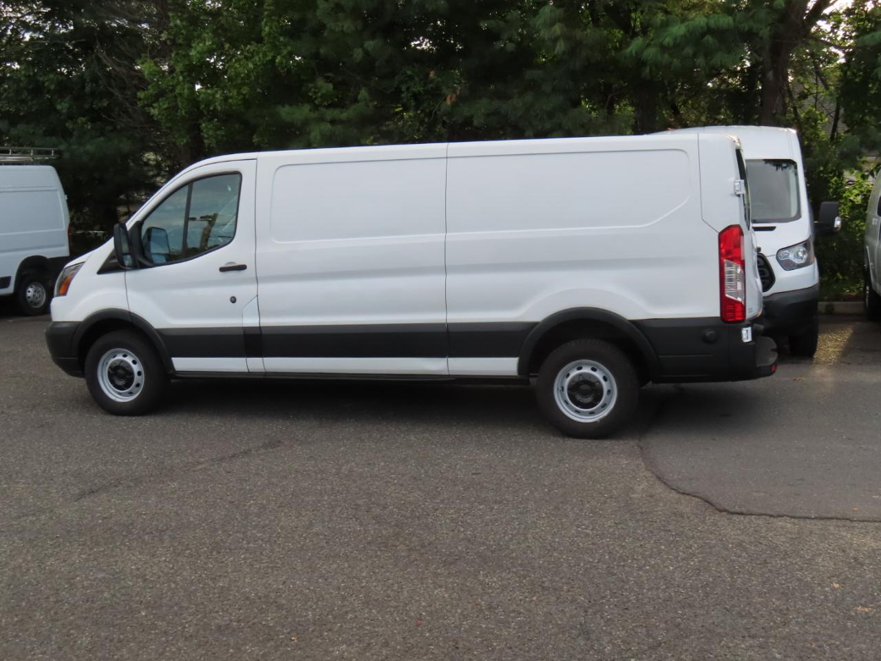 Ford Transit Van T-150 148" Low Rf 8600 GVWR Swing-Out RH Dr 2017