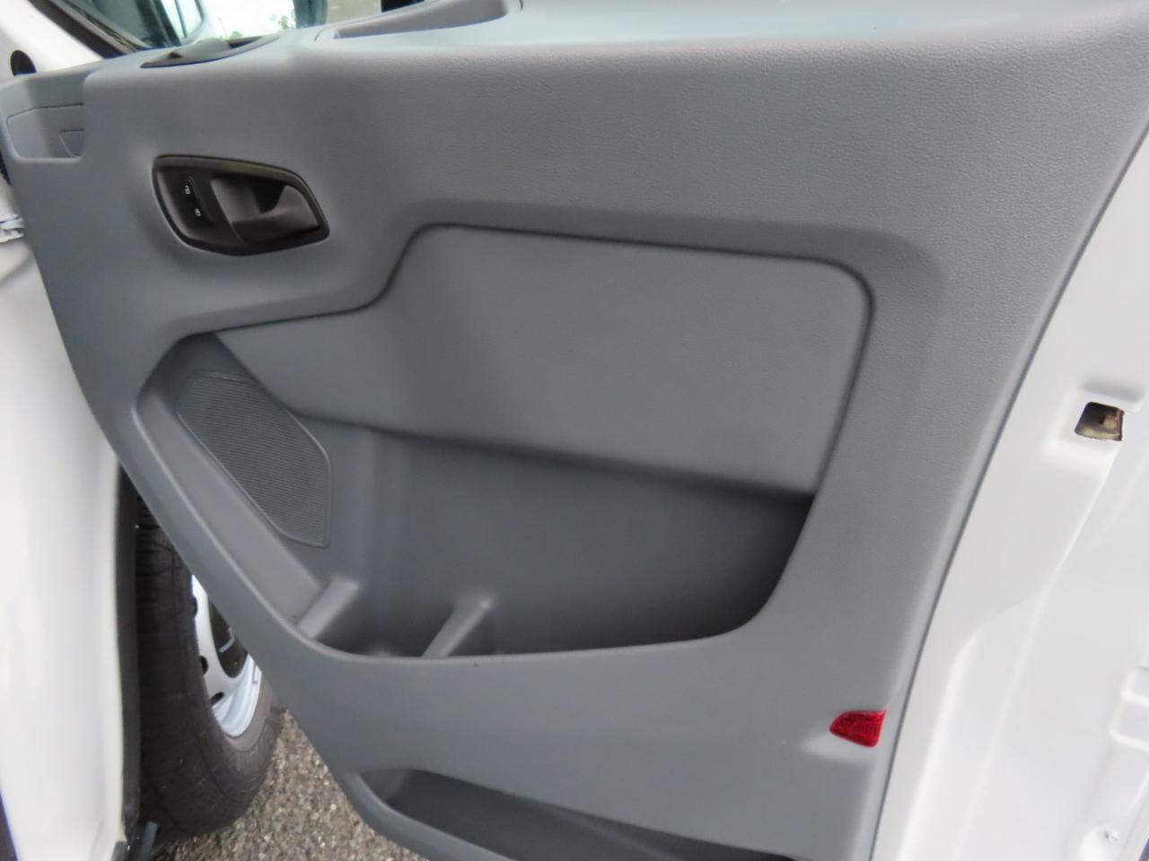 Ford Transit Van T-150 148" Low Rf 8600 GVWR Swing-Out RH Dr 2017