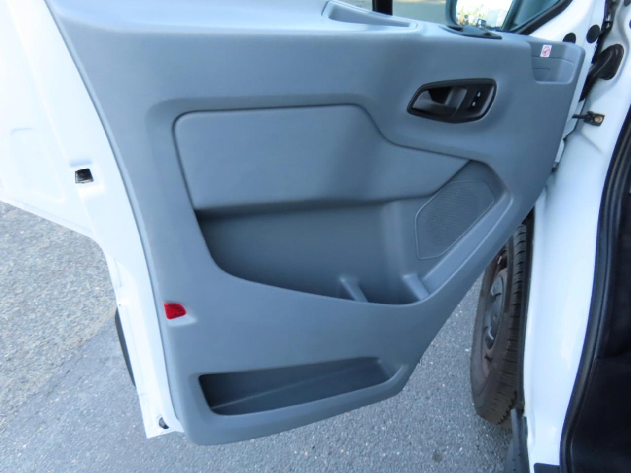 Ford Transit Van T-250 130" Low Rf 9000 GVWR Swing-Out RH Dr 2019