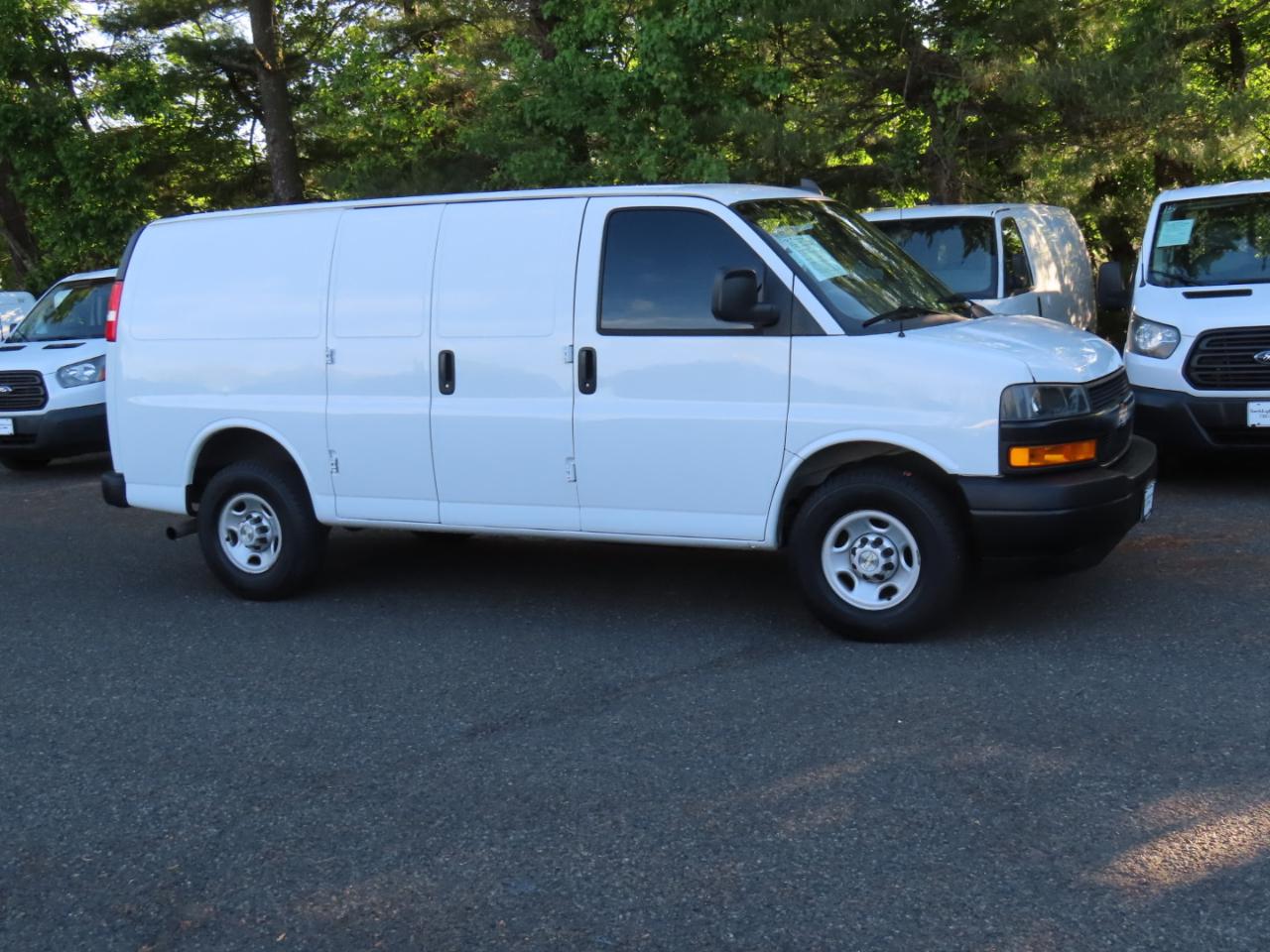 Chevrolet Express Cargo Van RWD 2500 135" 2020