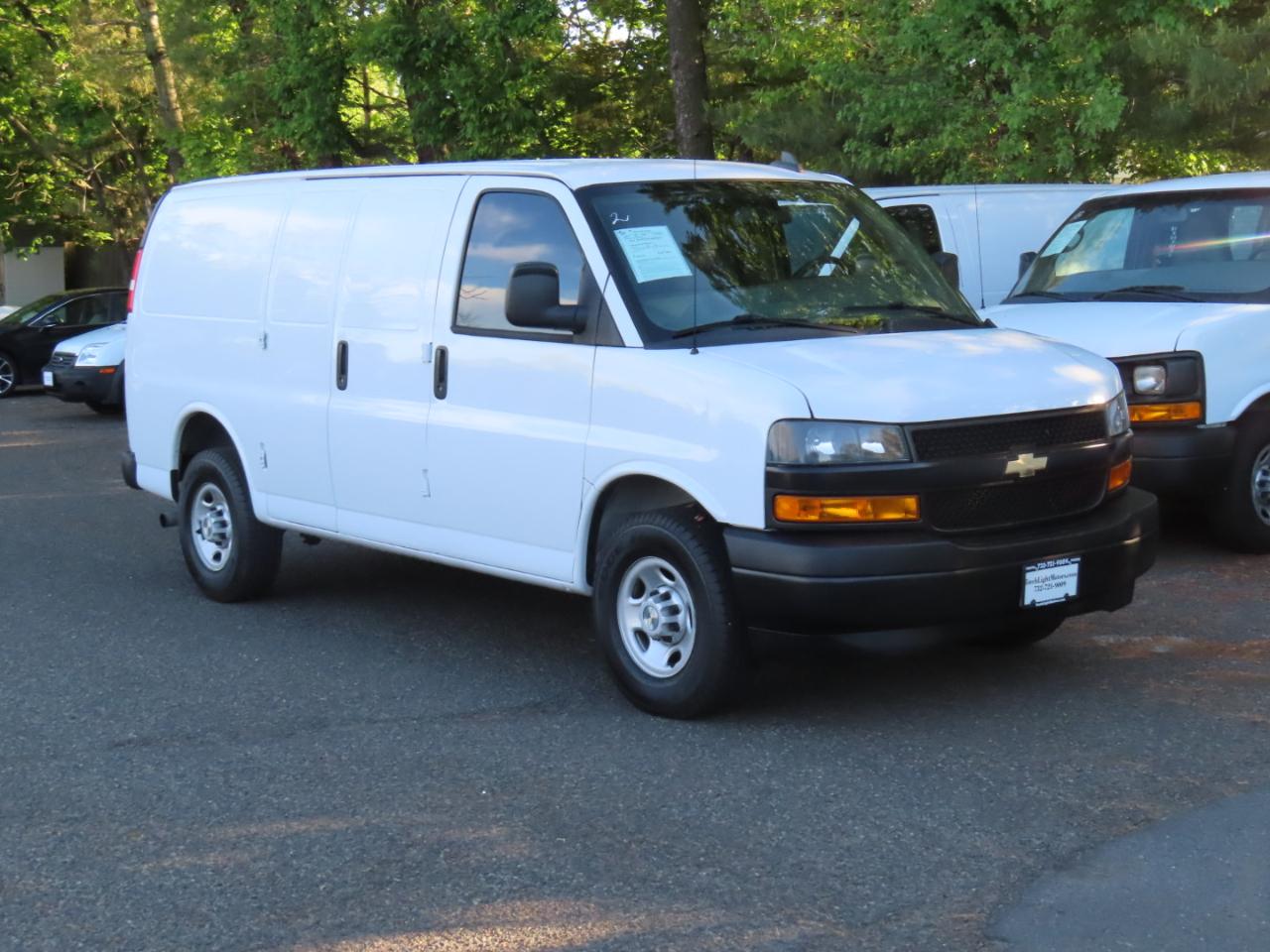 Chevrolet Express Cargo Van RWD 2500 135" 2020