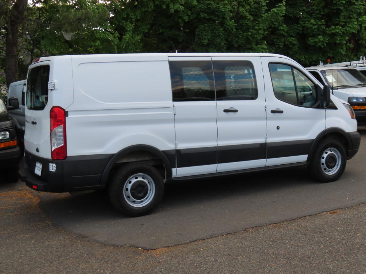 Ford Transit Van T-250 130" Low Rf 9000 GVWR Swing-Out RH Dr 2018